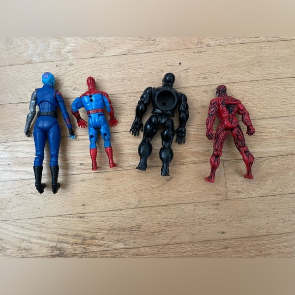 Marvell comics figurines vintage Spider Man, marvel legends venom & Bucky - Picture 7 of 7